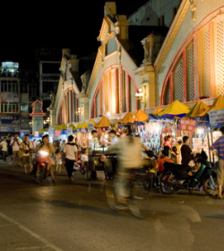 Dong xuan night market