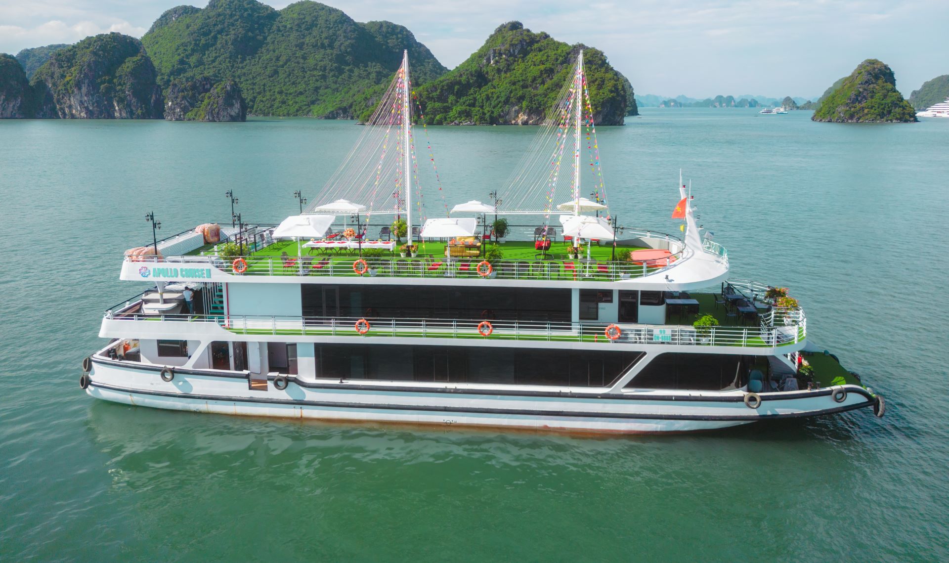 apollo premium cruise day tour