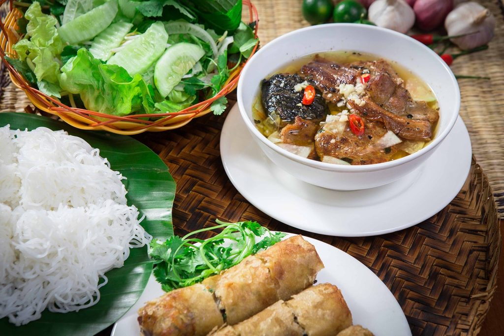 bun cha hanoi Grilled Pork with Vermicelli